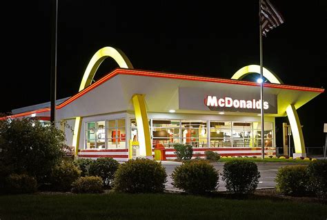 mcdonald restaurant wikipedia|what is mcdonald's known for.